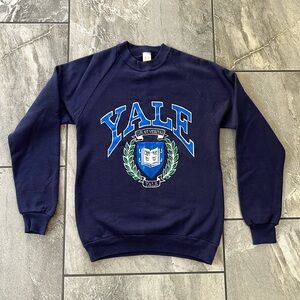 💙 Vintage Yale Crewneck Sweatshirt Size Medium Navy Blue College